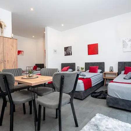 Serviceroom24 - Space In Hoch Wlan - Smart-tv - 24-7 Check-in Und Kueche Recklinghausen