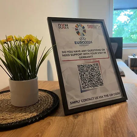 Serviceroom24 - Space In Hoch Wlan - Smart-tv - 24-7 Check-in Und Kueche Apartmán *