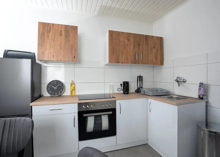 Serviceroom24 - Space In Hoch Wlan - Smart-tv - 24-7 Check-in Und Kueche